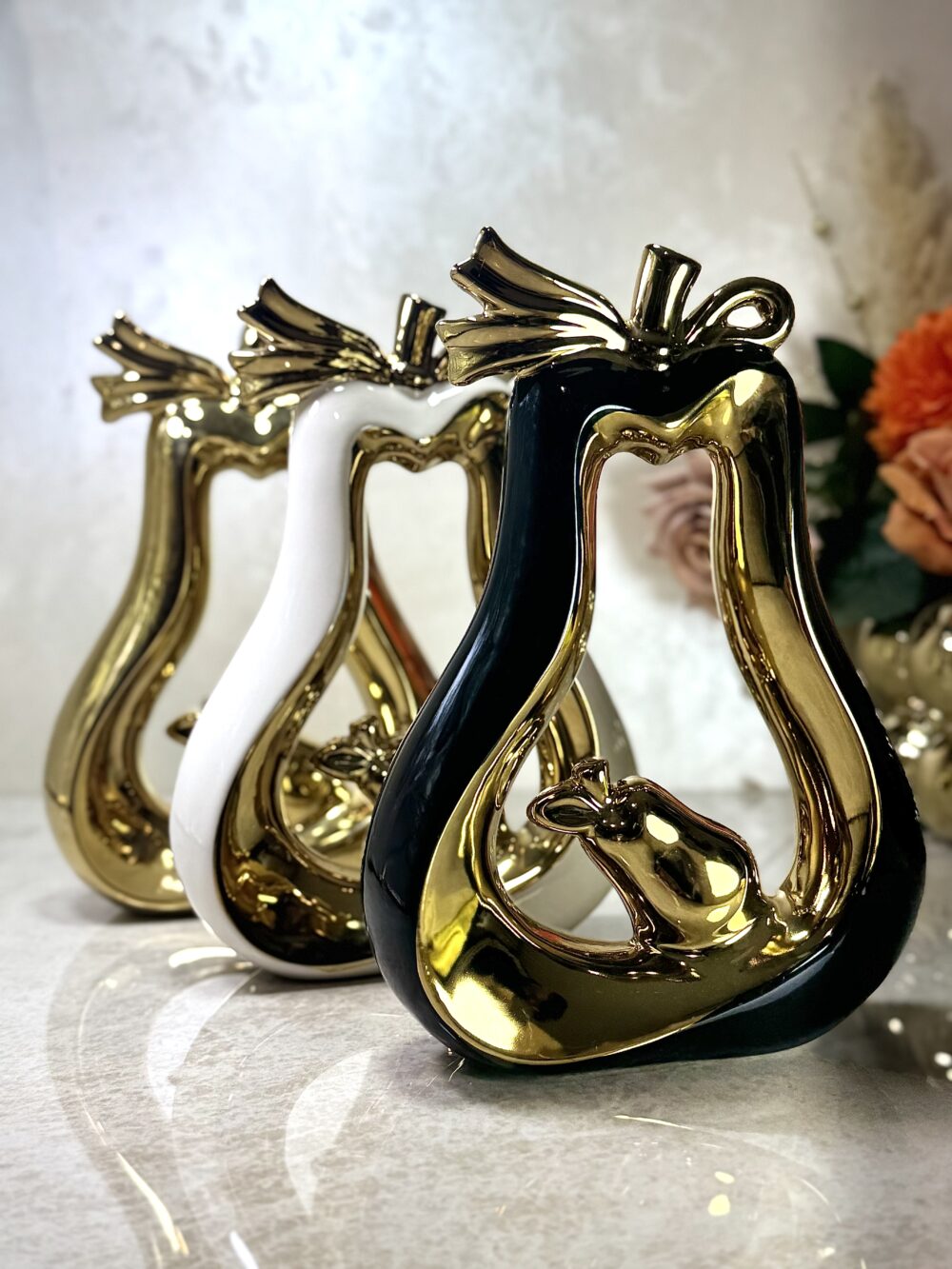 Décoration Poire Dorée – Design Élégant Disponible en 3 Couleurs
