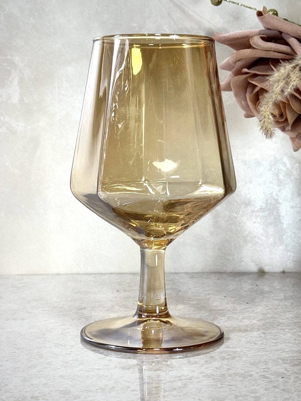 Ensemble de 6 Coupes en Verre Ambre – Élégance Chaleureuse et Design Raffiné pour Vos Boissons