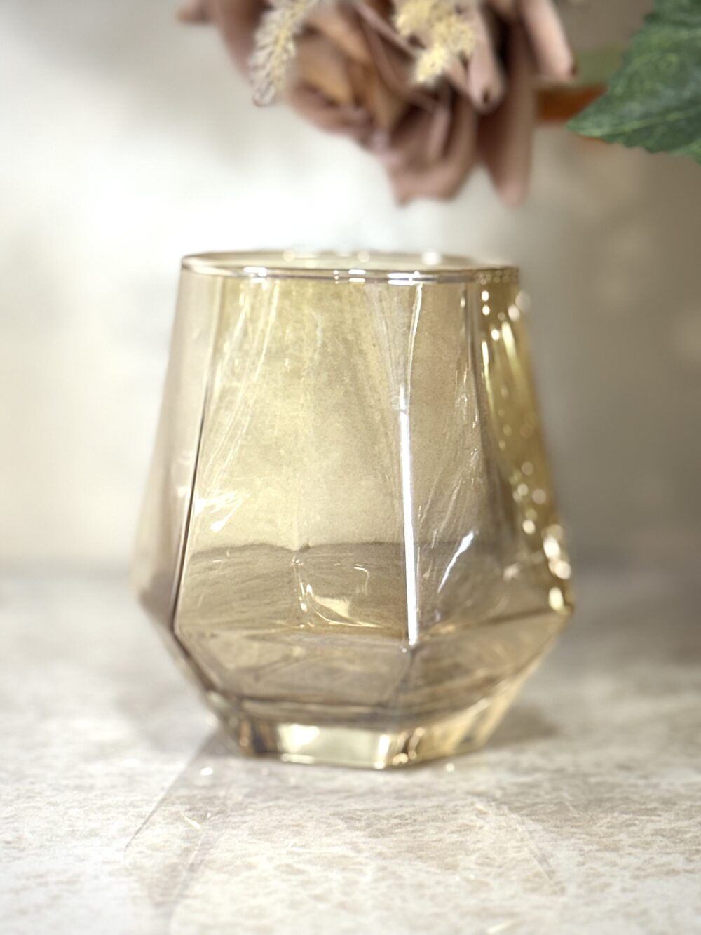 Ensemble de 6 Grands Verres Transparents avec Bords Ambrés – Élégance et Raffinement pour Vos Boissons