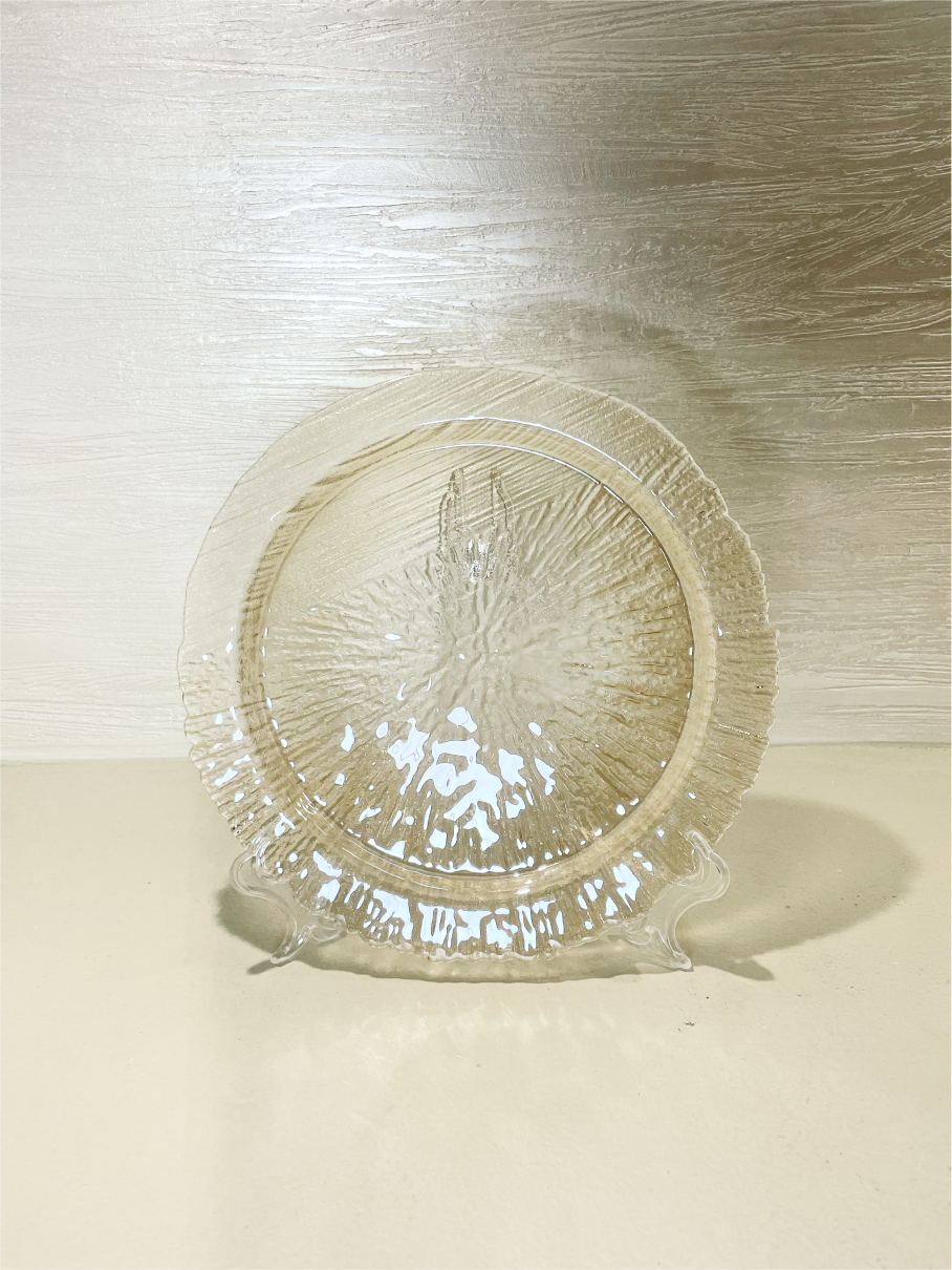 Assiette Ronde de Taille Moyenne en Verre Texturé Ambre Clair