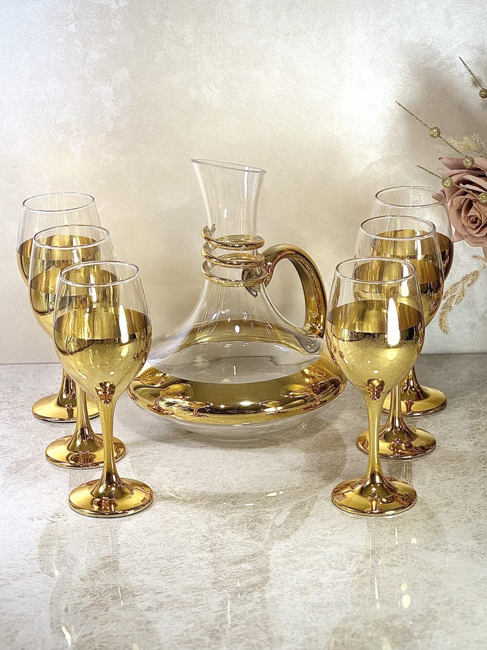 Carafe en Verre Transparent avec Décorations Spirales Dorées et 6 Verres – Élégance et Raffinement pour Votre Service de Table
