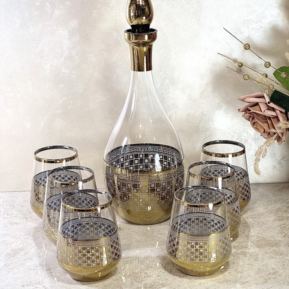 Ensemble Carafe en Verre Clair avec 6 Verres – Finitions Dorées Élégantes pour une Table Raffinée