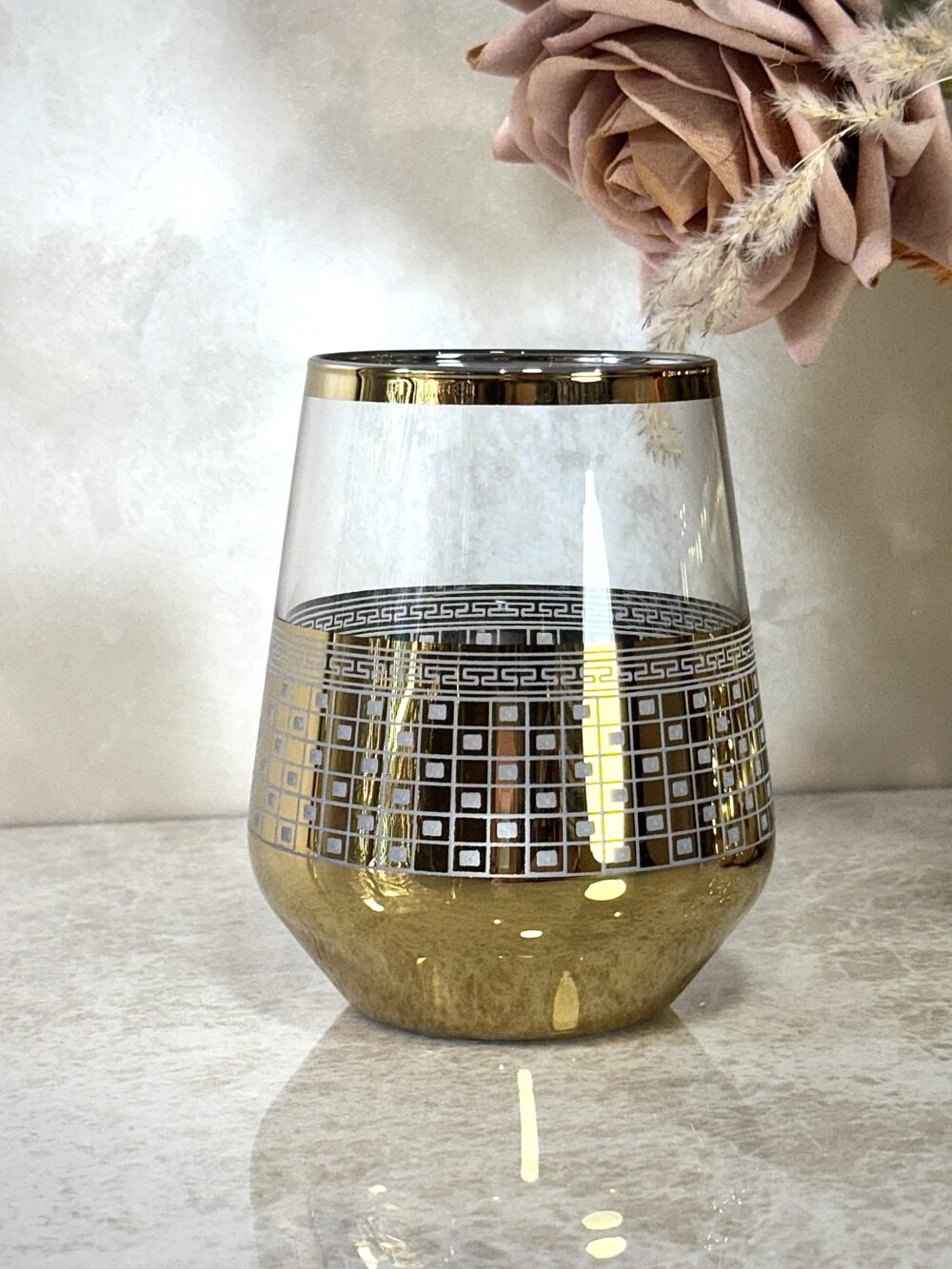 Ensemble Carafe en Verre Clair avec 6 Verres – Finitions Dorées Élégantes pour une Table Raffinée