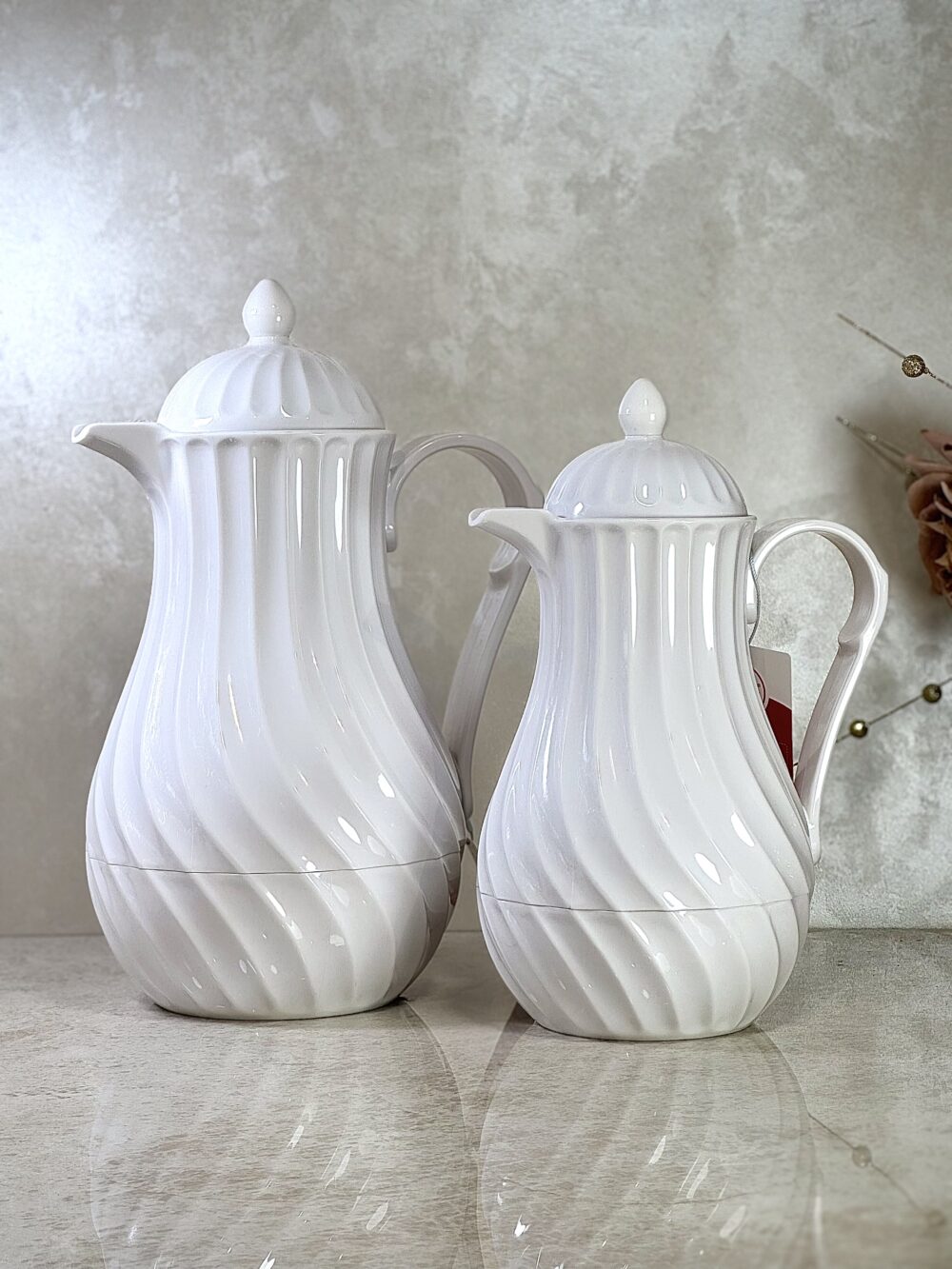 Ensemble de 2 Thermos Blancs avec Motif Spirale