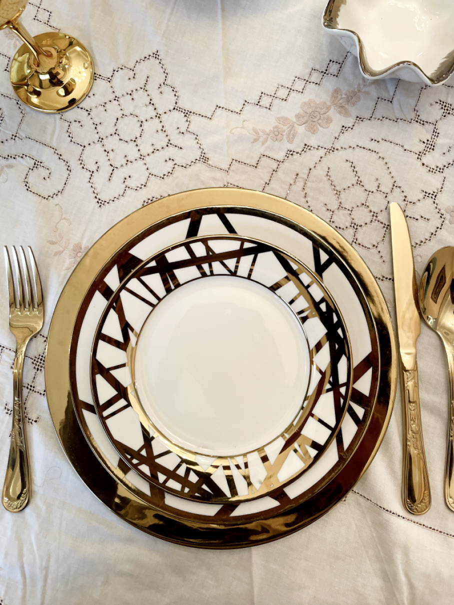Ensemble de 36 Assiettes à Dîner Blanc et Or - Variation II
