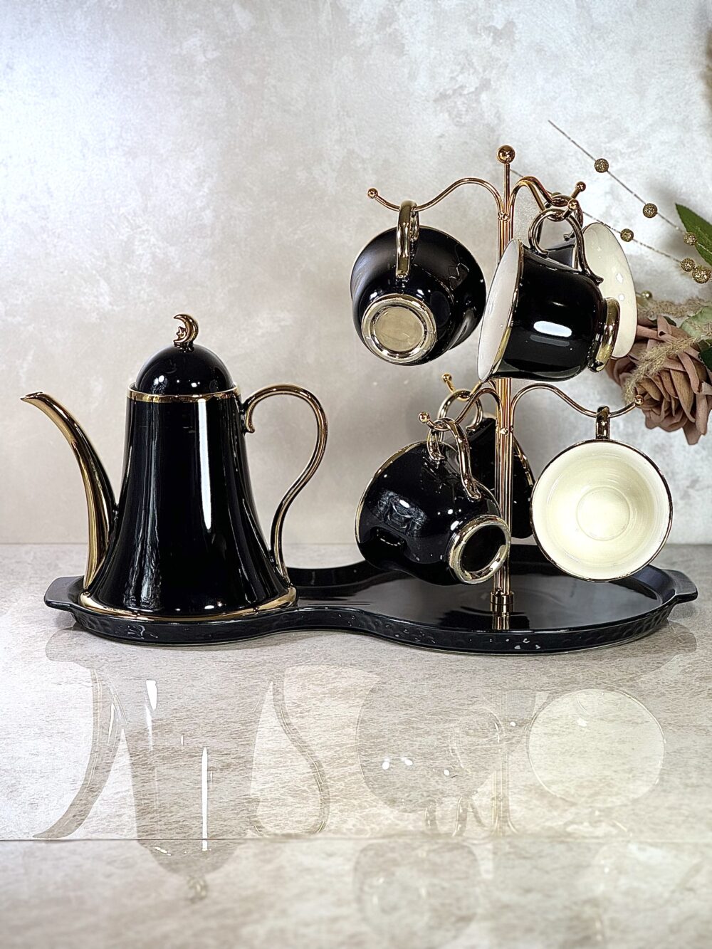 Ensemble Café Élégant Noir et Doré – 6 Tasses, Cafetière et Plateau Personnalisé